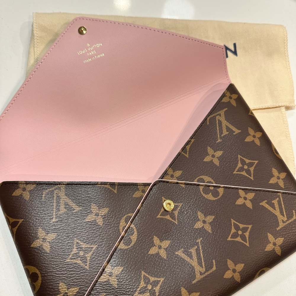 Louis Vuitton Classic Monogram Envelope Clutch - Picture 4 of 10